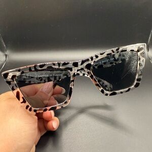 ANDWOOD Leopard Print Cat Eye Sunglasses Polarized Fashion